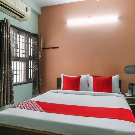 Oyo Modern Guest House Chennai Exterior photo