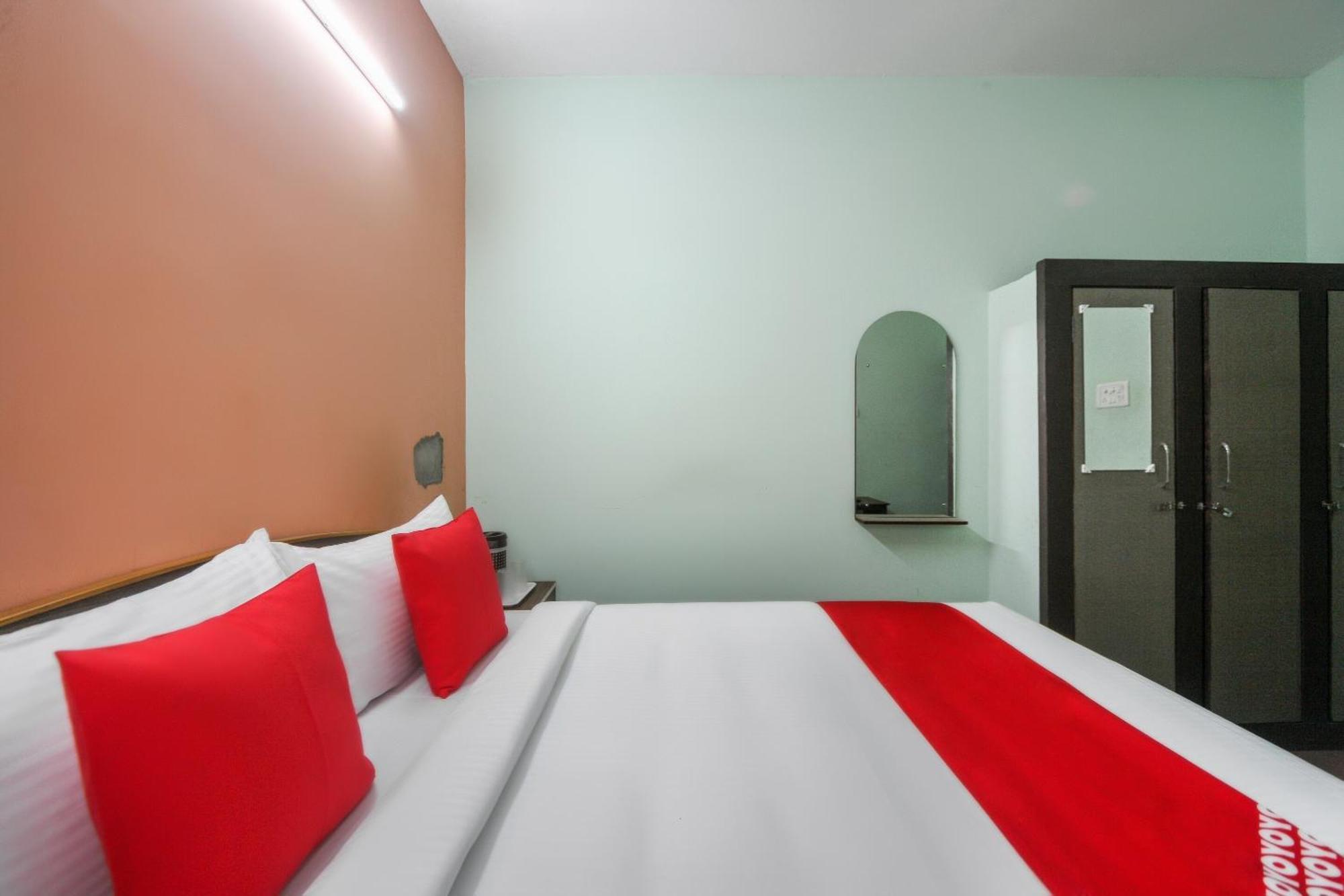 Oyo Modern Guest House Chennai Exterior photo